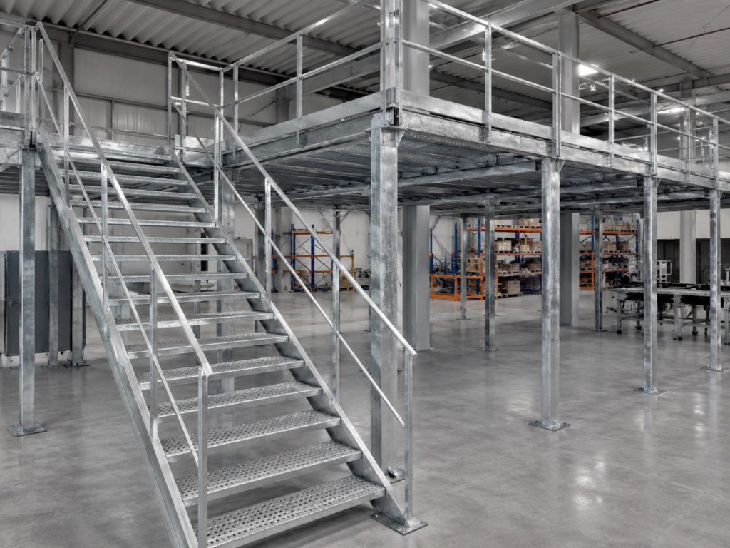Industrial mezzanine with Abagrigliati profiled metal grating floor